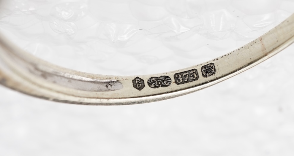 A sapphire and diamond cluster ring